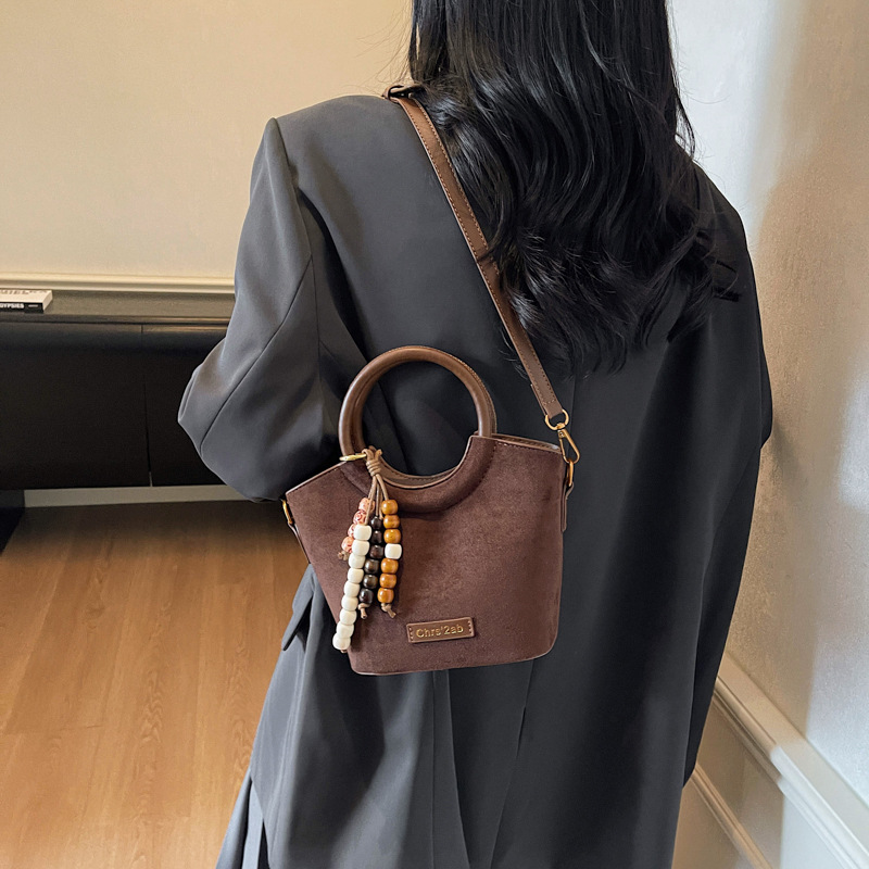 Bolso retro transfronterizo bolso de moda para mujeres 2025 invierno nuevo popular leopardo bolso de hombro mochila de viaje