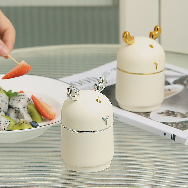 Luz de lujo ciervos de dibujos animados palillo de dientes titular de prensa-tipo automático pop-up palillo de dientes caja creativa salón comedor palillo de dientes botella regalo