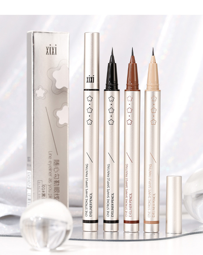 xixi's eyeliner pencil is extremely fine, waterproof and sweat-proof, and does not easily smudge. It is suitable for beginners and even for those who want to get a dark eye undefined