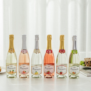 ���ݾ�5&deg;�㙉��750ml����ˮ��ζ�Ͷ����Ůʿ�W��Ī˹���К��ݾ�