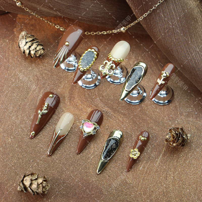 Popular Maillard Color Series Nail Stickers Wearable Nails Black Lace Mysterious Autumn and Winter Brown Complexion-Enhancing Fake Nail Tips