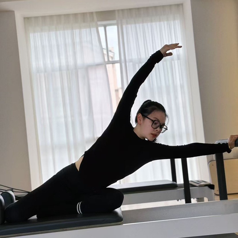 Directo de fábrica profesional de fitness deportes Calcetines antideslizantes dispensación de goma empeine correa cruzada calcetines de yoga calcetines de piso de baile