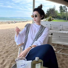 气质白色圆领长袖T恤女2025早秋新款独特漂亮慵懒松弛感休闲上衣