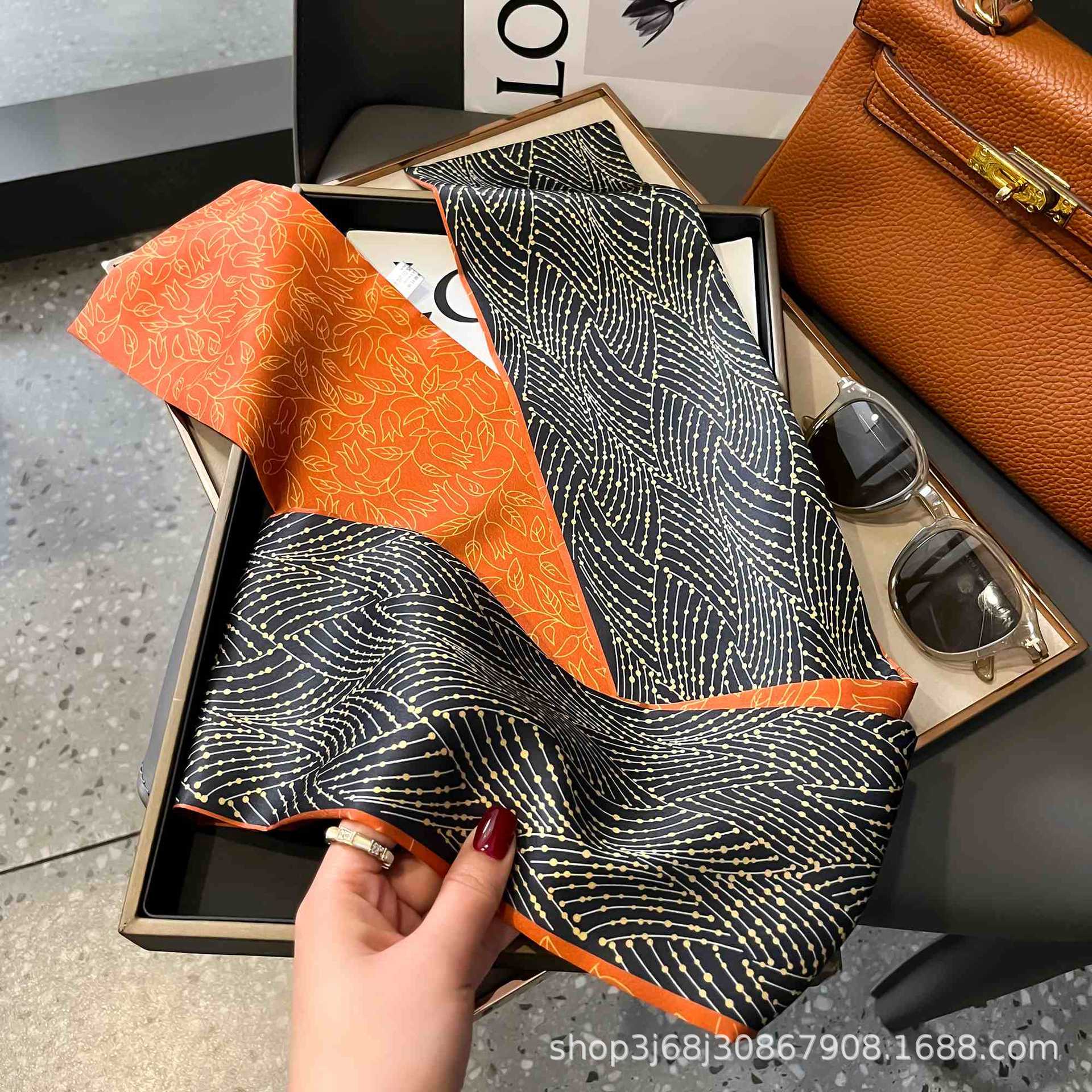 Nuevo bufandas de seda de impresión delgada y larga para mujeres nuevas bandas de moda de decoración profesional bufandas