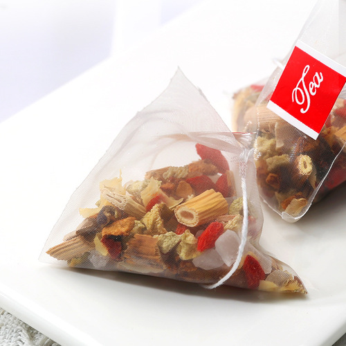 Xiaodiao pear soup, snow pear, dried red dates, longan, lily, herbal tea bag, old Beijing autumn and winter no-cook Xiaodiao pear soup 110G