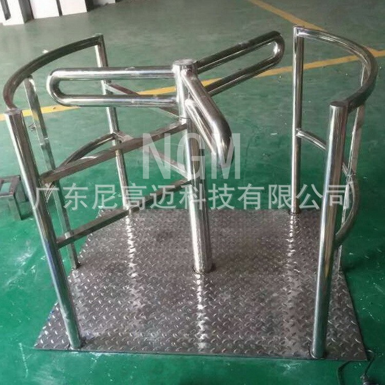 尼高迈简易半身高旋转单向门驾校出入口单向转闸可移动弧形转门