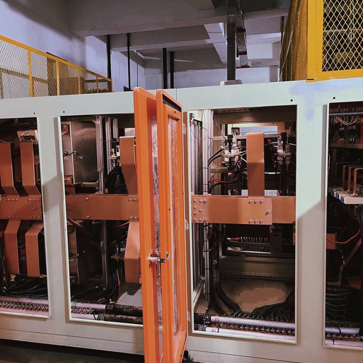 ���һ��һ/һ�϶���Ƶ��¯����ֱ�������ȶ���Ƶ��������¯