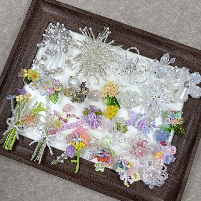 インターネットセレブの人気の手織りビーズブーケシリーズの靴の花は、下駄に適した美しい靴のアッパー装飾靴の花です|undefined