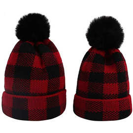 厂家定制直供冬季保暖时尚亲子款式格子流行假毛球成人儿童针织帽