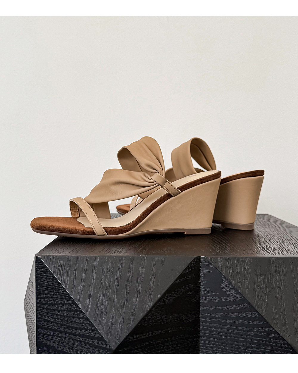 Sandal cao gót nữ mũi vuông quai ngang đế xuồng hở mũi phong cách Pháp — màu đen, màu mơ chi tiết 15