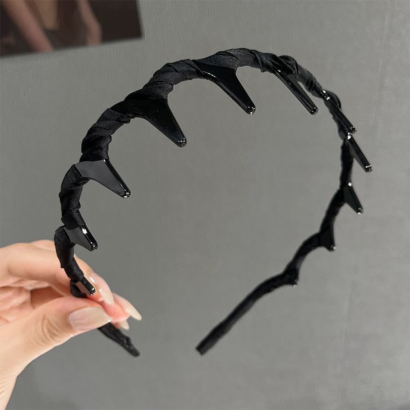 Dulce malla de perlas negras onduladas bandas de cabello para mujeres de alto nivel de sensación de cabello flojo raíz clip de cabello alto cráneo cara pequeña bandas de cabeza