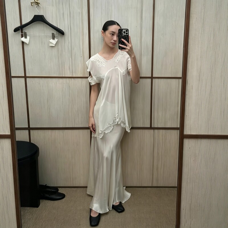 The Row-Style Top with Silk Lace Embroidery, Floral Cutouts, and Asymmetrical Flutter Sleeves Is as Beautiful as the Original, Same Model as Rose's The Row-Style Top with Silk Lace Embroidery, Floral Cutouts, and Asymmetrical Flutter Sleeves Is as Beautiful as the Original, Same Model as Rose's