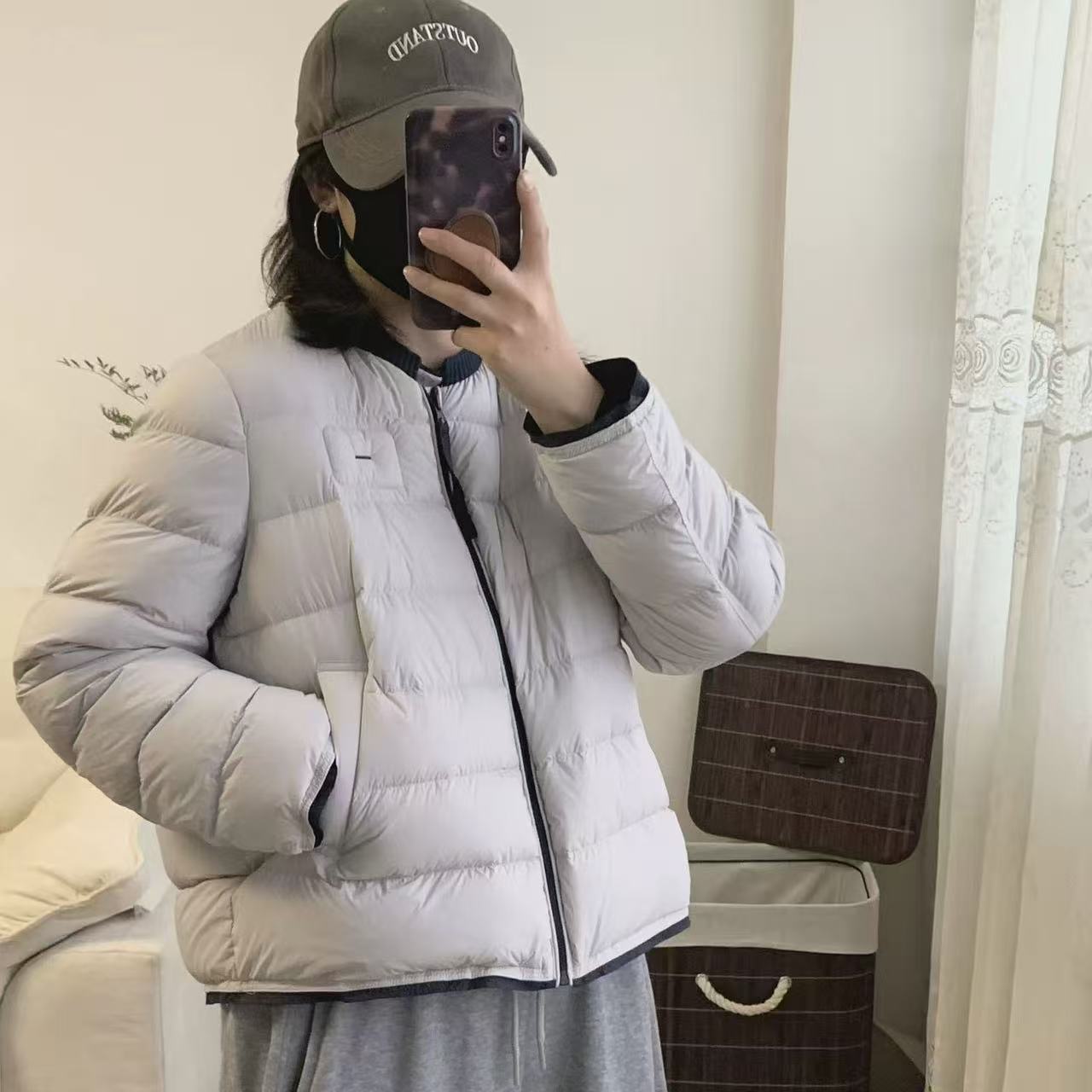 Short Spliced ​​Knitted Round Neck Lightweight down Jacket for Women Winter 2025 New Small 90 White Duck down Warm Jacket
