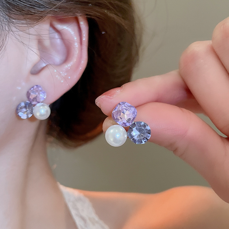 Pendientes de perlas de flor de circón de aguja de plata, pendientes de lujo de alta gama de lujo ligero exquisito, pendientes de todo fósforo blanco de moda de nicho al por mayor