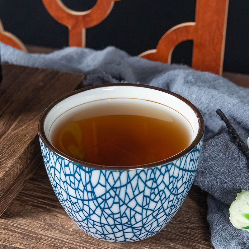 決明子養甘茶は甘火を養い、甘火の過剰を抑え、肝を落ち着かせ、肝を和らげる軟膏で、気分を和らげ、目を明るくします。|undefined