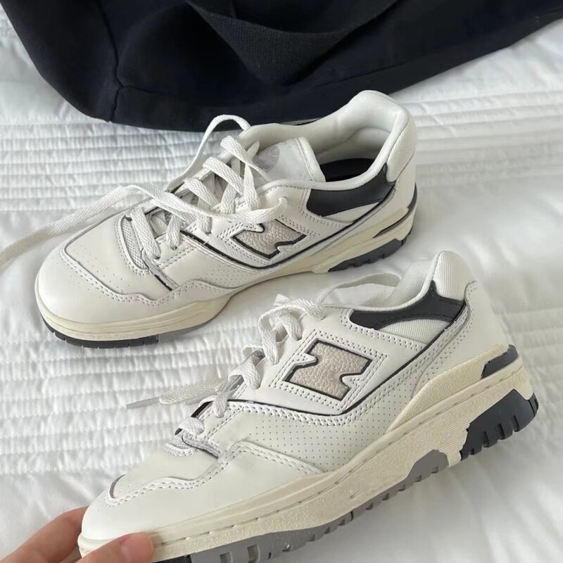 Putian Manufacturer Nb550 Sports Co-Branded Retro Couple Sneakers Casual Sports Versatile Fashion Dad Shoes White and Black Putian Manufacturer Nb550 Sports Co-Branded Retro Couple Sneakers Casual Sports Versatile Fashion Dad Shoes White and Black