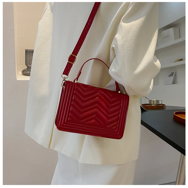 Neue Mode Einfarbig Faltende Handtaschen Umhängetaschen display picture 10