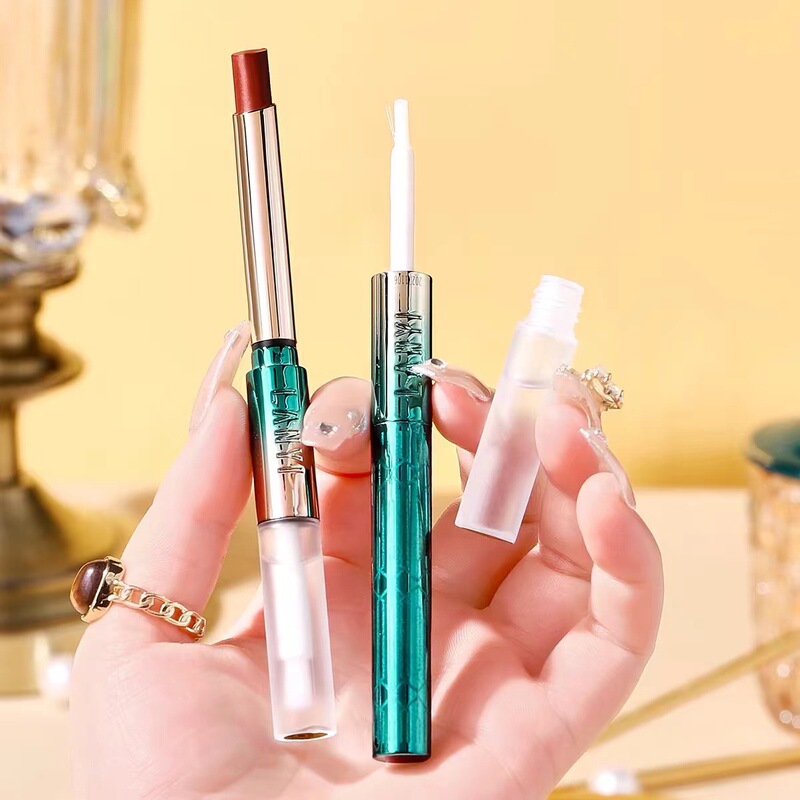 Lan Yi Raincoat Lipstick Lasting No Falling No Stick Cup Sweat-proof Waterproof Makeup Fixer Glass Lip Glaze Student genuine goods