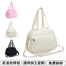 新款女士旅行包大容量女手提通勤包单肩防水健身包户外轻便托特包