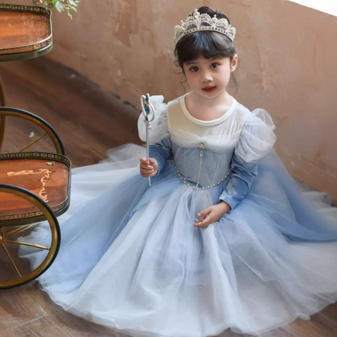 女童2024秋新冰雪奇缘爱莎公主长袖连衣裙儿童泡泡袖生日礼服长裙