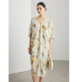 女式衬衫;连衣裙;休闲裤