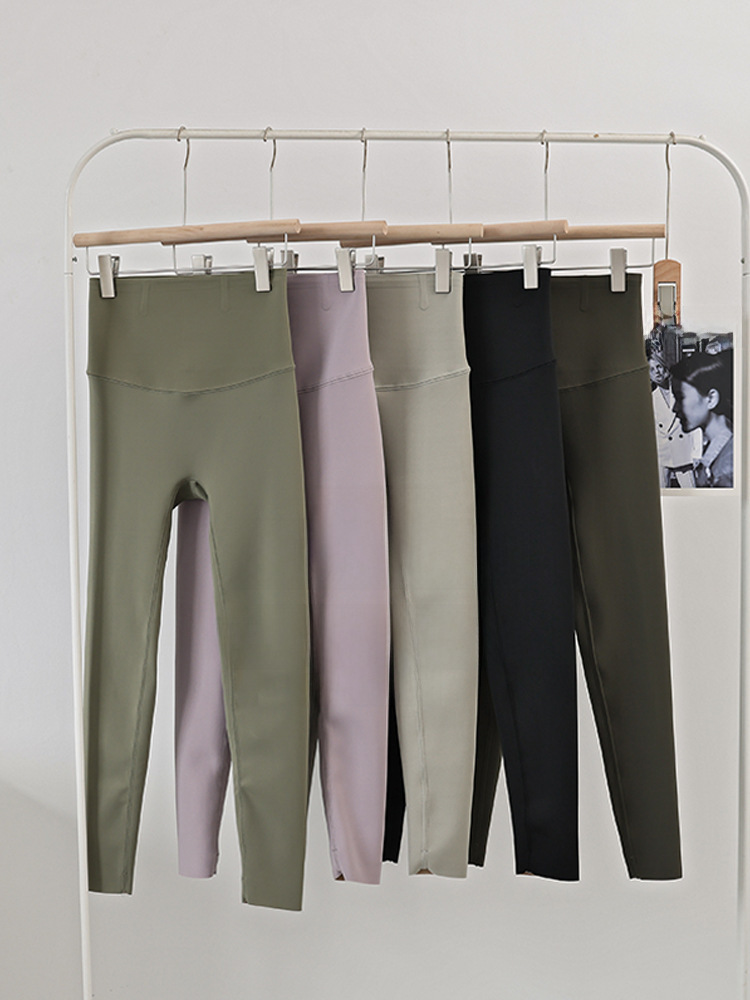 Spring and Summer New Women's Outerwear High-Waisted Fishbone Non-Rolling Shark Pants Sports 9/10th Length Barbie Yoga Leggings