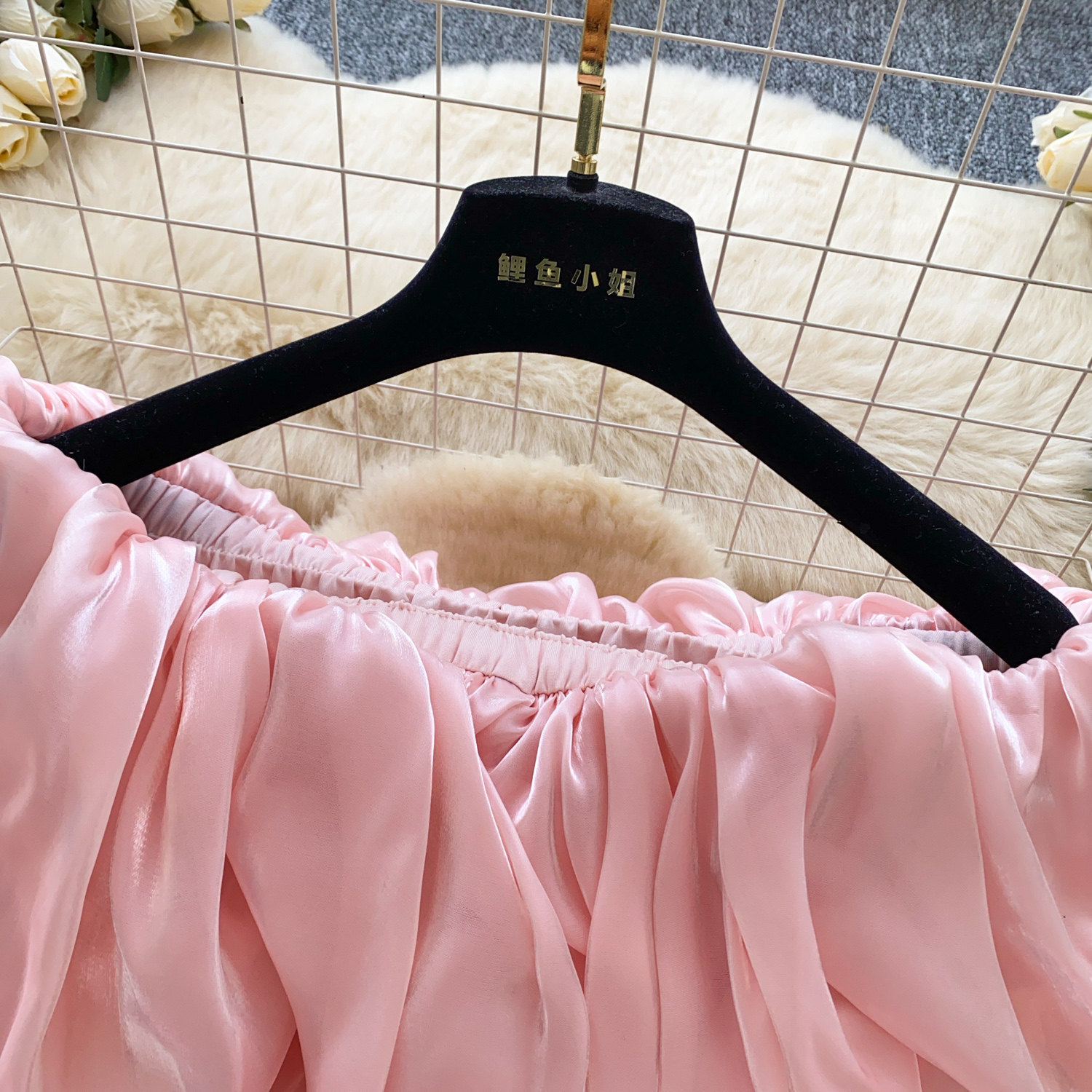 Camicia donna rosa spalle scoperte volant maniche a lanterna_voghion.com