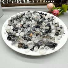 批发天然黑发晶碎石随型抛光水晶碎石用于居家办公DIY鱼缸装饰