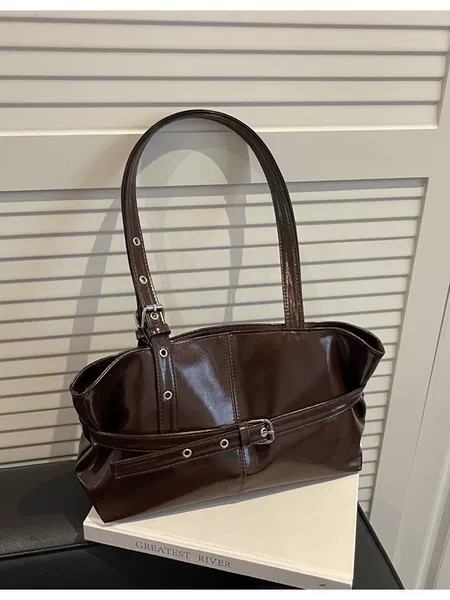 A niche design Korean-style underarm bag, 2026 spring-summer new model, large-capacity versatile commuter tote bag, women's shoulder bag