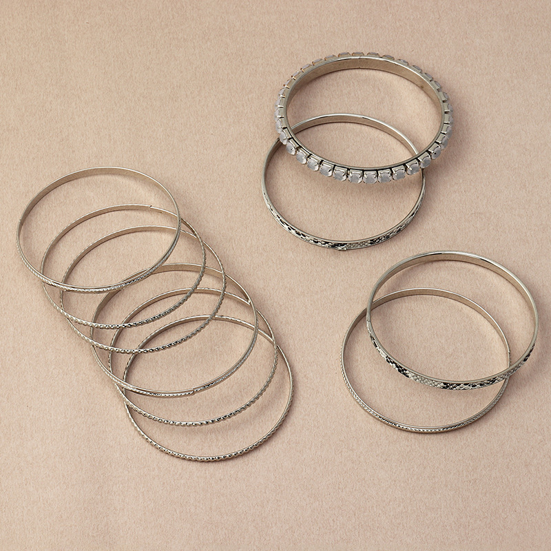 Simple  Fashion Metal Multi-layer Geometric Bracelet display picture 6