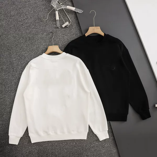70029 New hooded sweatshirt