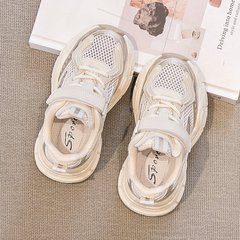 女の子の運動靴2025年の新型春秋子供の靴のネットの通気性のおじさんの靴の男性の大きい子供のネットの靴