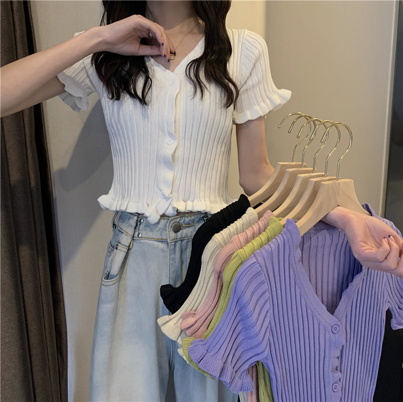 Short Top Women's Design Sense Niche Knitted Short-sleeved Summer Cardigan Pure Desire Hot Girls Black Tight V-neck T-shirt Short Top Women's Design Sense Niche Knitted Short-sleeved Summer Cardigan Pure Desire Hot Girls Black Tight V-neck T-shirt
