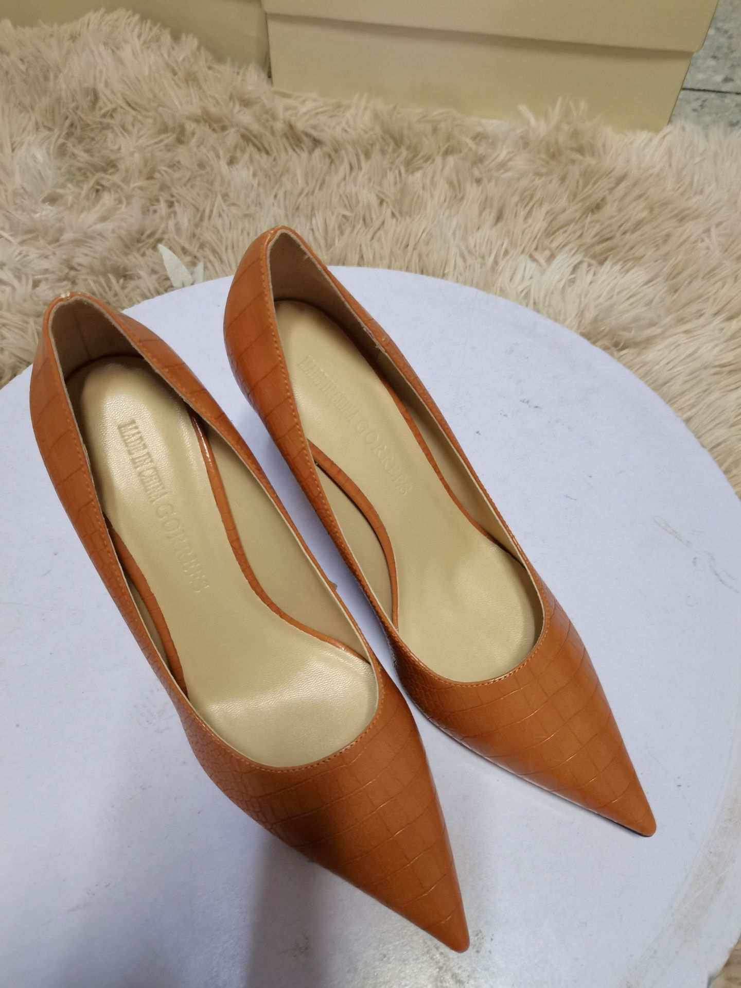 2022 New Women's Spring Design Sense Niche Temperament Thin Heeled 10cm Sexy Black Nude Pointed High Heeled Shoes