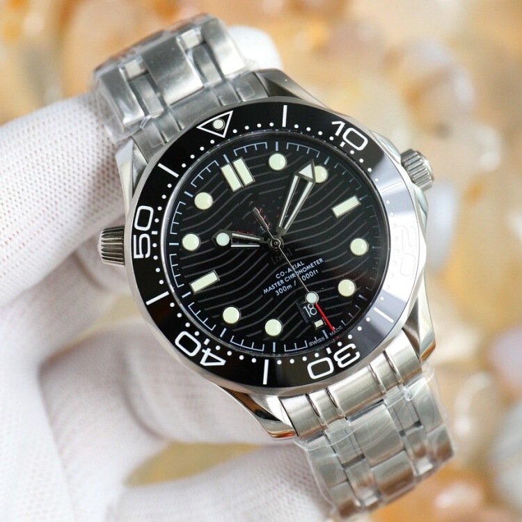 European high-quality Sea Horse 300 fully automatic mechanical watch with ceramic bezel, diving, luminous, foreign trade rubber men's watch