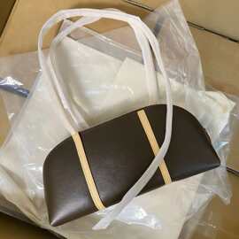 新款印花贝壳包保龄球包枕头包手提单肩包高级轻奢感女包