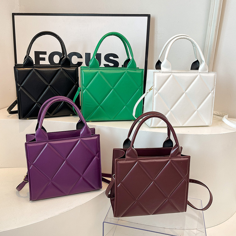 2025 New Style Rhombus Shoulder Crossbody Bag Women's Bag Rhombus Embroidery Handbag Versatile Large Capacity Tote Bag Export 2025 New Style Rhombus Shoulder Crossbody Bag Women's Bag Rhombus Embroidery Handbag Versatile Large Capacity Tote Bag Export