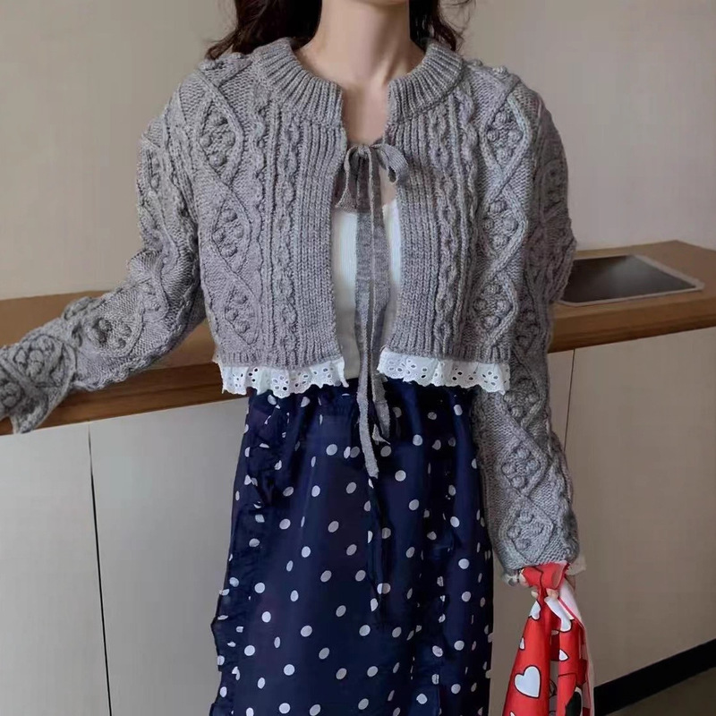 Korean Style New Twist Spiral Pattern Chest Tie Hem Lace Lace Temperament Long-Sleeved Sweater