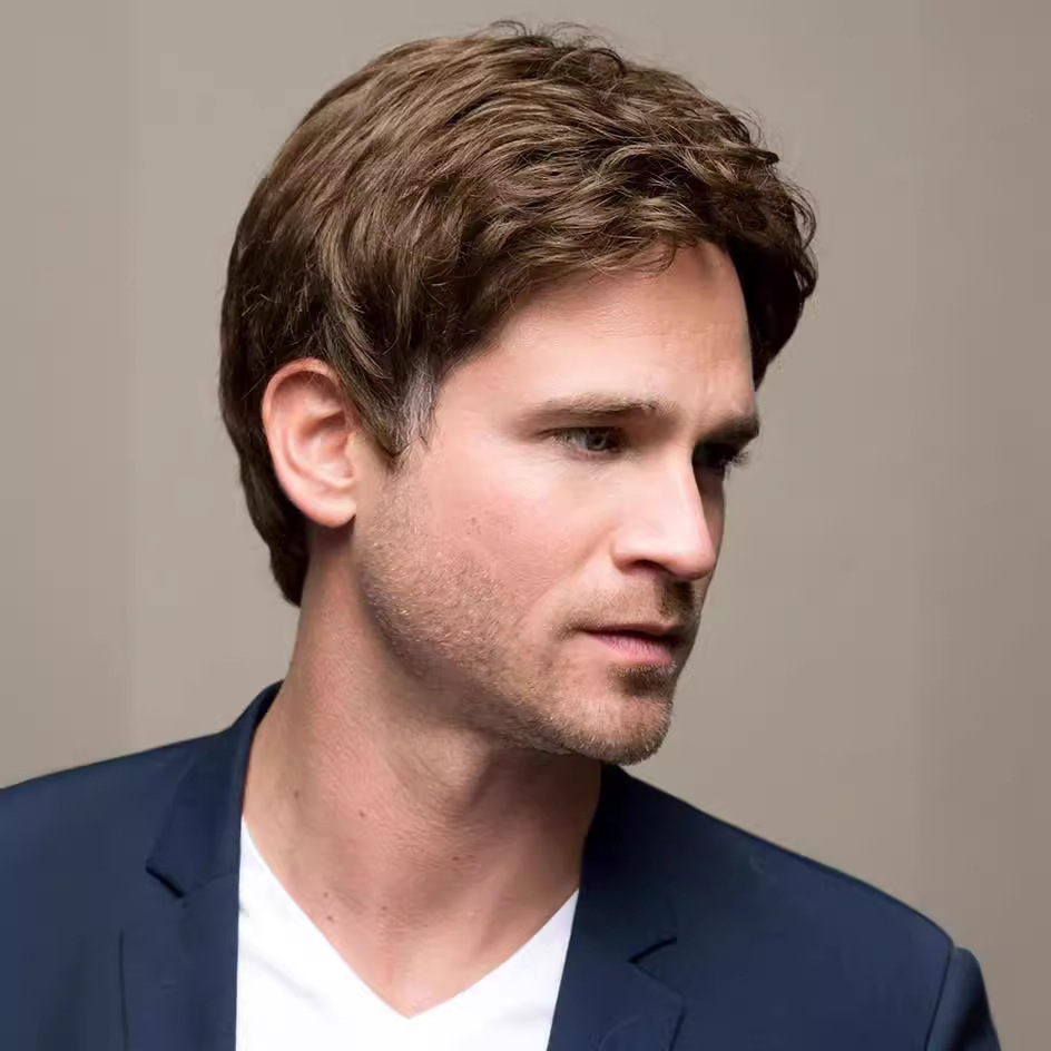 Men's Synthetic Short Brown Wig With Side Parted Bangs_voghion.com