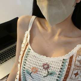 复古刺花针织衫马甲背心外套女2023新款春秋外搭无袖v领毛衣马夹