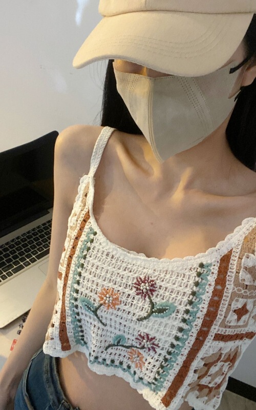 Vintage Spiny Sweater Vest Vest Coat Women's 2023 New Spring and Autumn Outfit Sleeveless V-neck Sweater Vest