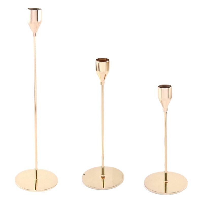 Fábrica al por mayor moderna mesa de hierro hogar romántico con velas cena decoración de hierro sala de estar mesa de comedor titular de la vela