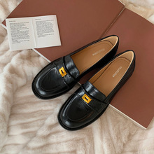 ��Ƥ�����ы�ͬ���ЬСƤЬӢ���LС��ۈA�^һ�_�Ŵָ�����ЬŮ