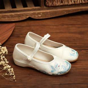 Chinese Style New Beijing Cloth Shoes Retro Silks and Satins Pearl Embroidered Shoes Ethnic Dance Soft Sole Ancient Style Han Dynasty