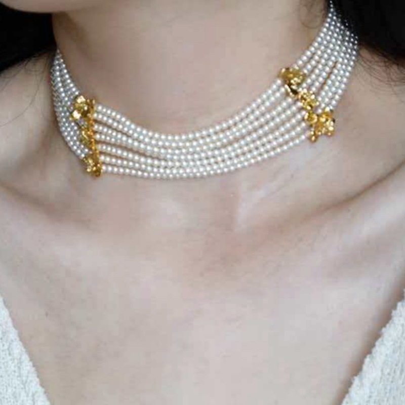 Retro Metal Petal Beaded Stacked Necklace, Medieval Style Multi-Layered Pearl Necklace, Accessible Luxury Choker Necklace for Women