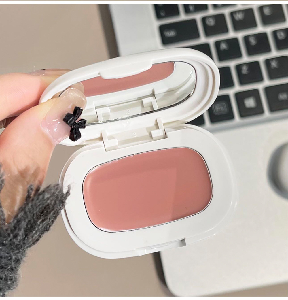 CACE Soft Mist Tinting Blush Cream is light, natural and brightening. It is energetic, versatile and color-enhancing makeup. Cross-border wholesale undefined