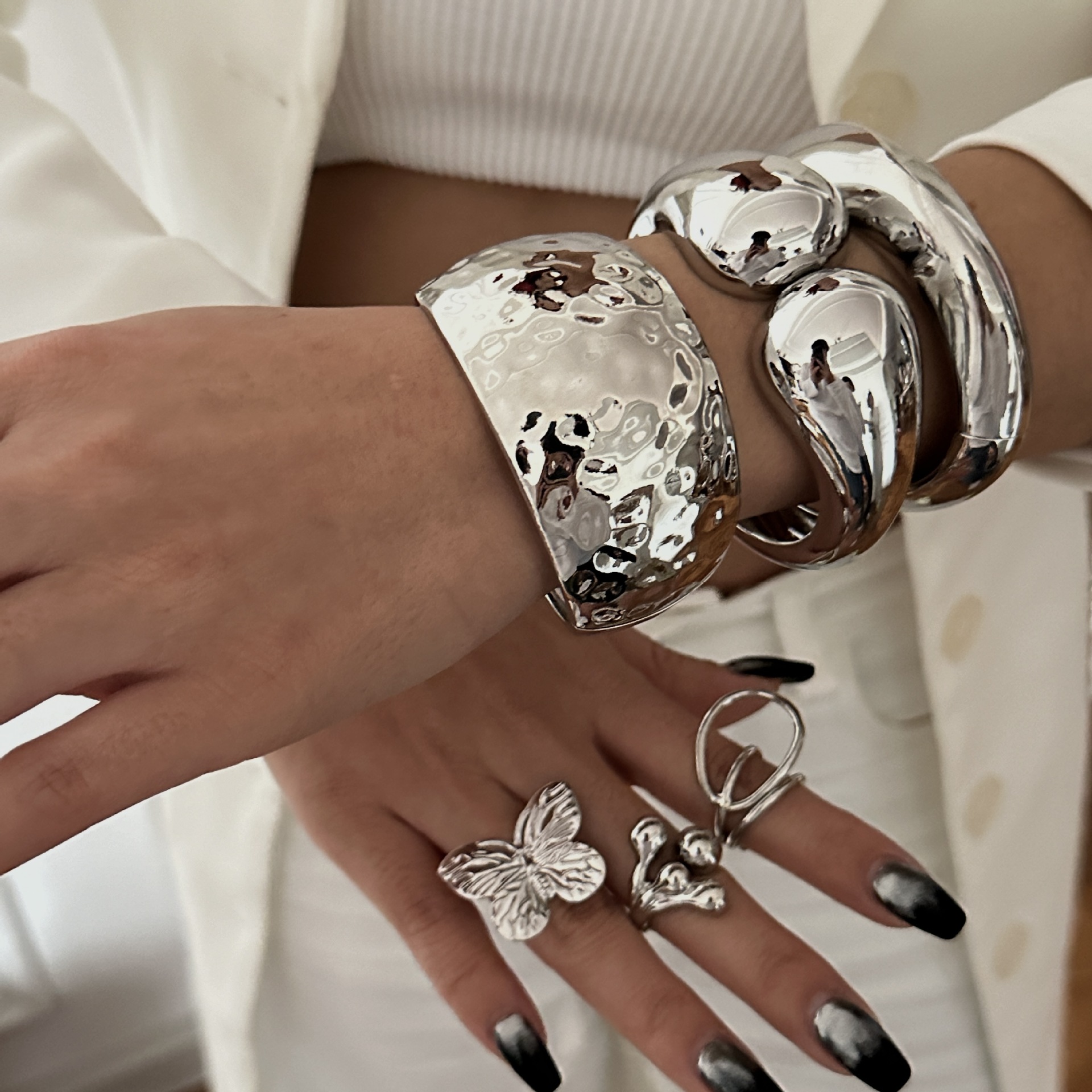 59g Weight Rings, Bracelets Classification 1 Piece Quantity Daily Occasion Alloy Material Solid Color, Butterfly Pattern Women's Gender Ring, Plating Design Exaggerated Style Exaggerated Solid Color Butterfly Alloy Ring Plating Women's Rings Bracelets 10