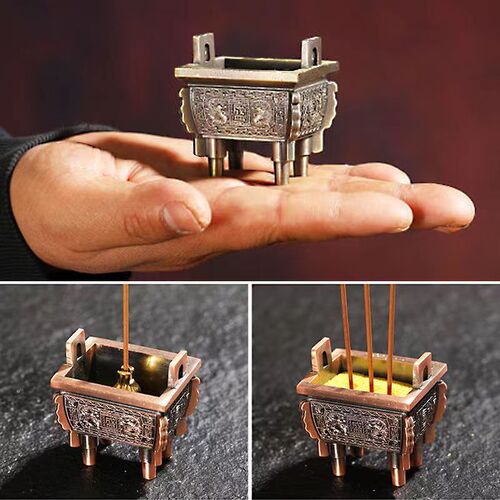 Bronze tripod imitates the classics to attract wealth and prosperity, four-legged home interior, mini small copper tripod incense burner ornaments