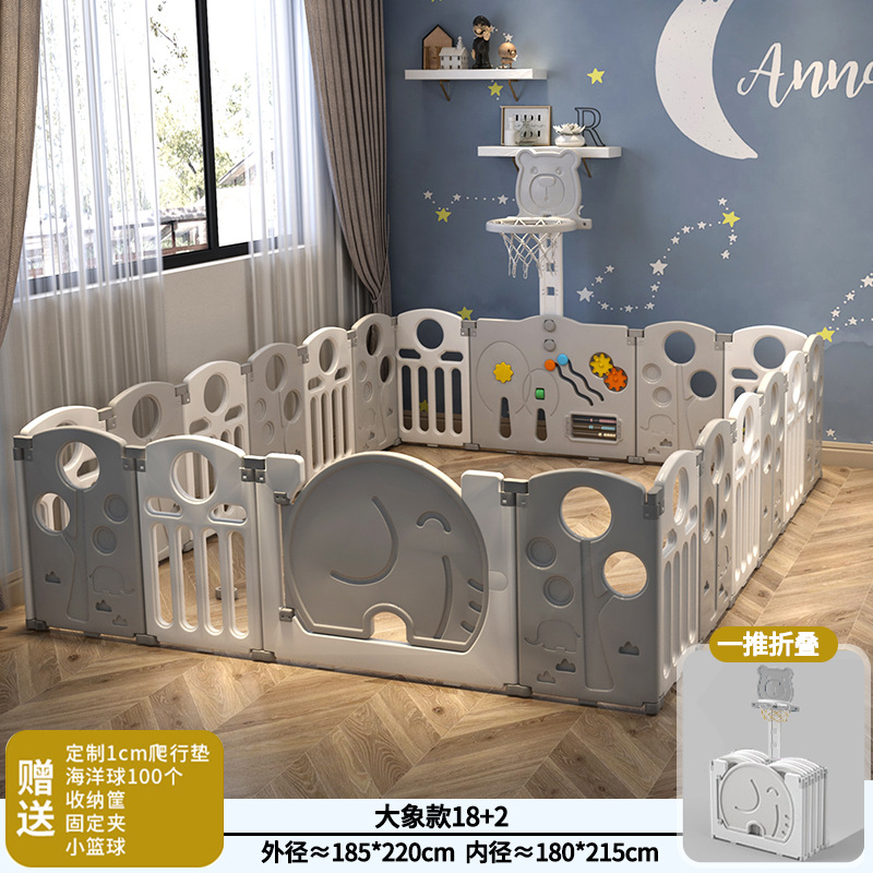 Seleccione estrictamente la protección infantil para niños en el suelo cerca de juego para niños pequeños plegables en el interior de la casa bebé arrastrando la barraca