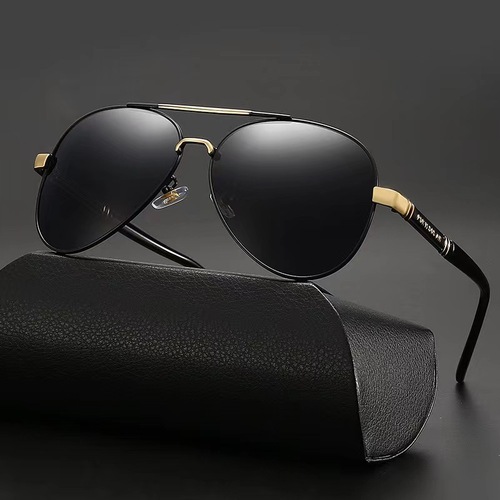 2024 New Polarized Sunglasses Photochromic Men's Sunglasses Metal Toad Mirror Black Frame Glasses Manufacturer Wholesale